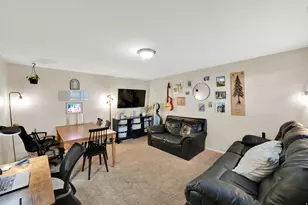 455 N 400 W, Provo, UT 84601 - Photo 4