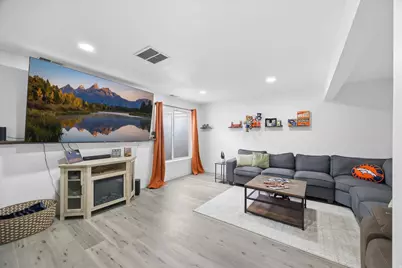 7939 N Dundee Dr, Eagle Mountain, UT 84005 - Photo 20