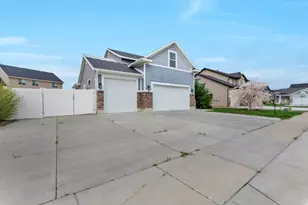 1354 W 1200 S, Clearfield, UT 84015 - Photo 2