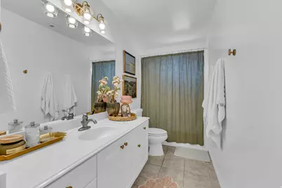 882 E Windsor Ln N, Kaysville, UT 84037 - Photo 26