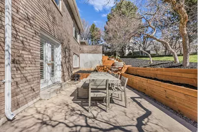 882 E Windsor Ln N, Kaysville, UT 84037 - Photo 42