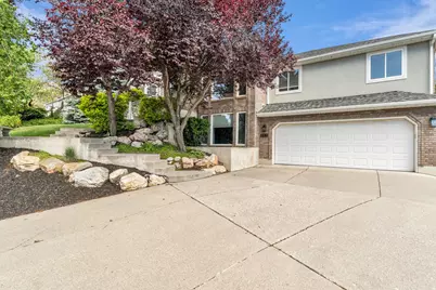 882 E Windsor Ln N, Kaysville, UT 84037 - Photo 4