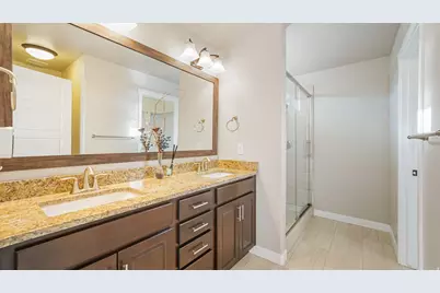 644 S Peachtree Ln E, Saratoga Springs, UT 84045 - Photo 12