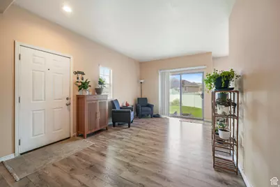 1898 W Pointe Loop, Lehi, UT 84048 - Photo 4