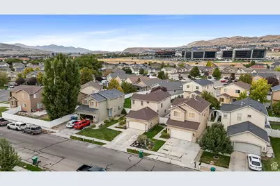 1898 W Pointe Loop, Lehi, UT 84048 - Photo 28