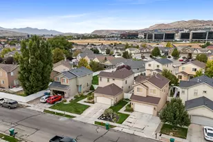 1898 W Pointe Meadow Loop, Lehi, UT 84048 - Photo 28