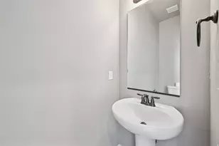 420 N Main St, Kaysville, UT 84037 - Photo 12