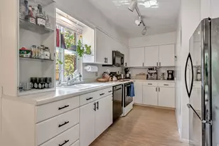 4797 S 2124 E, Holladay, UT 84117 - Photo 8