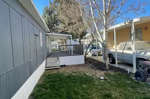 748 W Big Mountain Dr S, Taylorsville, UT 84123 - Photo 4