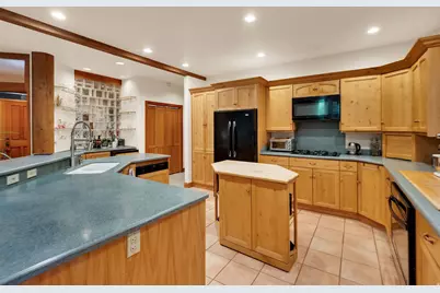 9443 E Wild Clematis Ln S, Brighton, UT 84121 - Photo 12