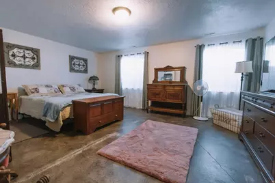 5645 S 4525 W, Hooper, UT 84315 - Photo 30