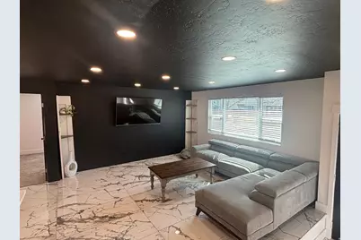 837 E Daisy St S, Sandy, UT 84094 - Photo 10