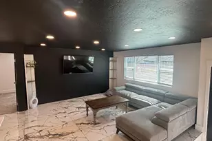 837 E Daisy St S, Sandy, UT 84094 - Photo 10