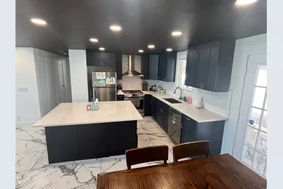 837 E Daisy St S, Sandy, UT 84094 - Photo 12