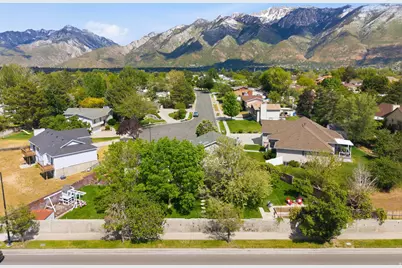 1320 E Woodhill Cir, Sandy, UT 84092 - Photo 52