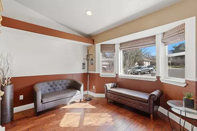 1320 E Woodhill Cir, Sandy, UT 84092 - Photo 4