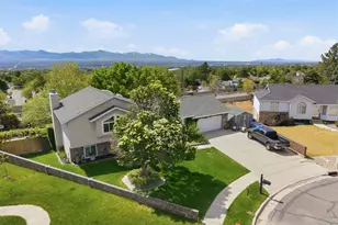 1320 E Woodhill Circle, Sandy, UT 84092 - Photo 48