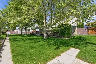 1320 E Woodhill Circle, Sandy, UT 84092 - Photo 38