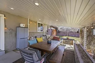 1320 E Woodhill Circle, Sandy, UT 84092 - Photo 38