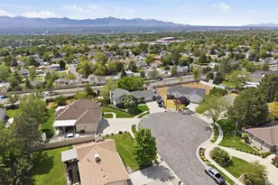 1320 E Woodhill Circle, Sandy, UT 84092 - Photo 54