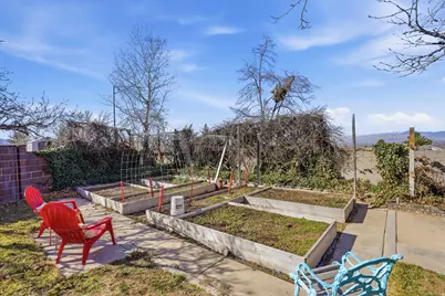 1320 E Woodhill Cir, Sandy, UT 84092 - Photo 36