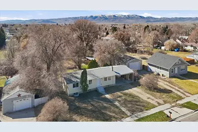 131 W 400 N, Malad City, ID 83252 - Photo 34