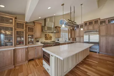 3205 E Danish Way, Cottonwood Heights, UT 84121 - Photo 18
