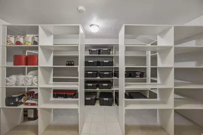 3205 E Danish Way, Cottonwood Heights, UT 84121 - Photo 36