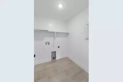 2414 W Santa Fe Dr, Mapleton, UT 84664 - Photo 16