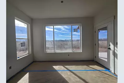 1651 W Ross Rd, Syracuse, UT 84075 - Photo 10