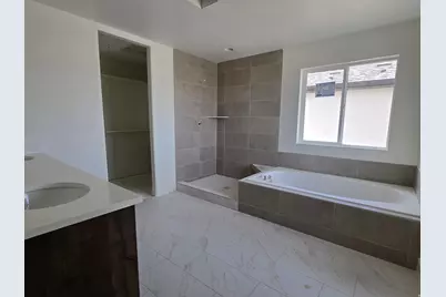 1651 W Ross Rd, Syracuse, UT 84075 - Photo 14