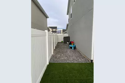 3326 S Cooper St, Syracuse, UT 84075 - Photo 46