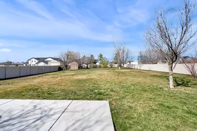 1590 Leola St, Kaysville, UT 84037 - Photo 38