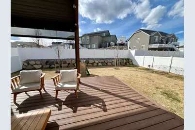 6135 N Boulter Peak Ln, Eagle Mountain, UT 84005 - Photo 32