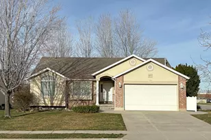 2277 N 515 E, North Ogden, UT 84414 - Photo 2