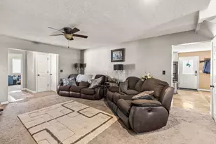 91 W 100 S, Central Valley, UT 84754 - Photo 4