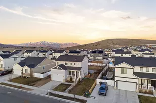 7884 N Seabiscuit Rd, Eagle Mountain, UT 84005 - Photo 34