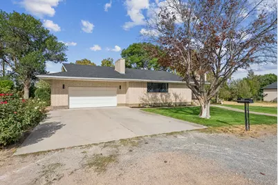 715 N 400 E, Nephi, UT 84648 - Photo 4