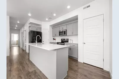 1076 W 490 S #204, American Fork, UT 84003 - Photo 2