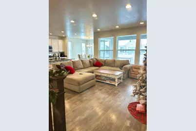 645 W Lafayette St S, Stansbury Park, UT 84074 - Photo 4