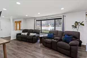 570 S Main, Willard, UT 84340 - Photo 4