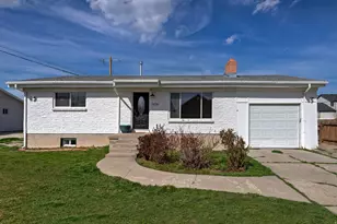 1678 W Leland Dr, West Jordan, UT 84084 - Photo 2