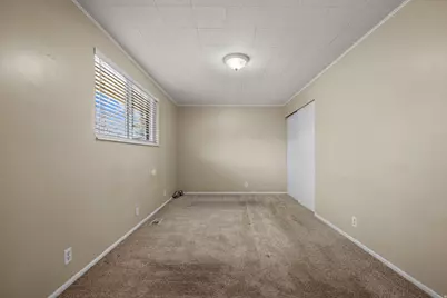 876 E Chariot Dr, Sandy, UT 84094 - Photo 12