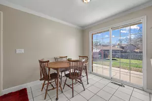 876 E Chariot Dr, Sandy, UT 84094 - Photo 8