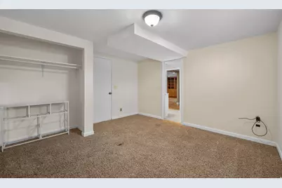 876 E Chariot Dr, Sandy, UT 84094 - Photo 20