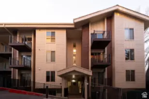 1032 E 400 S, Salt Lake City, UT 84102 - Photo 1