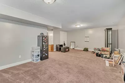 7560 N Hutch Ln E, Eagle Mountain, UT 84005 - Photo 24