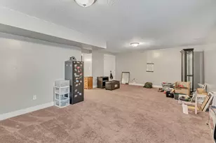 7560 N Hutch Ln E, Eagle Mountain, UT 84005 - Photo 24