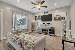 7560 N Hutch Ln E, Eagle Mountain, UT 84005 - Photo 4