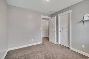 7560 N Hutch Ln E, Eagle Mountain, UT 84005 - Photo 20